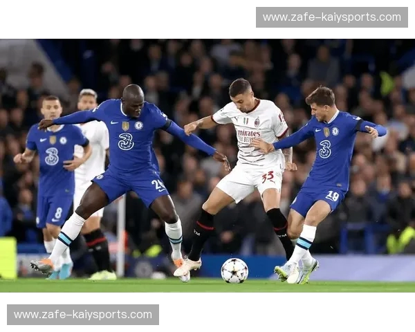 红黑荣耀与岛屿之魂的碰撞：圣西罗星光下的意甲协奏曲